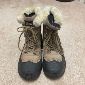 Winter boots Itasca